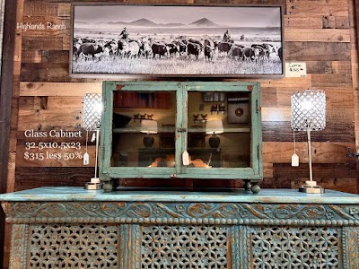 Rare Finds Warehouse - Highlands Ranch Furniture Store